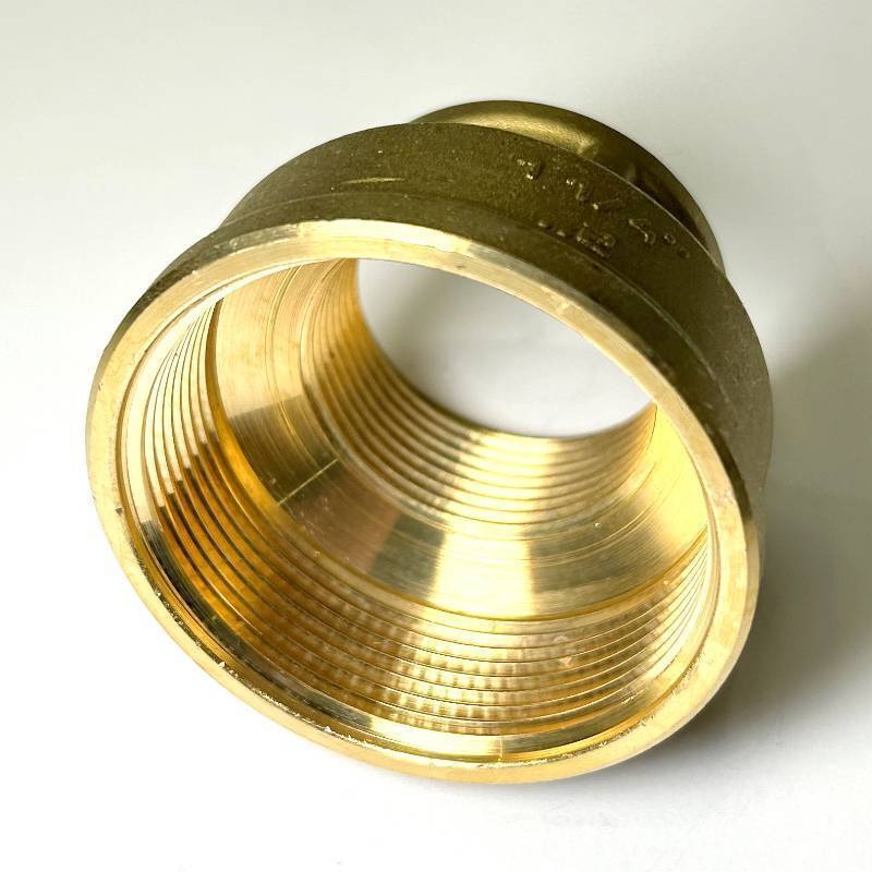 Муфта резьбовая переходная LD Pride DN50х32 2х1 1/4 дюйма ВР-ВР латунь LD.65.516.50х32