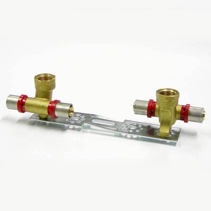 Водорозетка пресс-В проходная двойная на планке Tiemme серия 63G 20x1/2 1650137