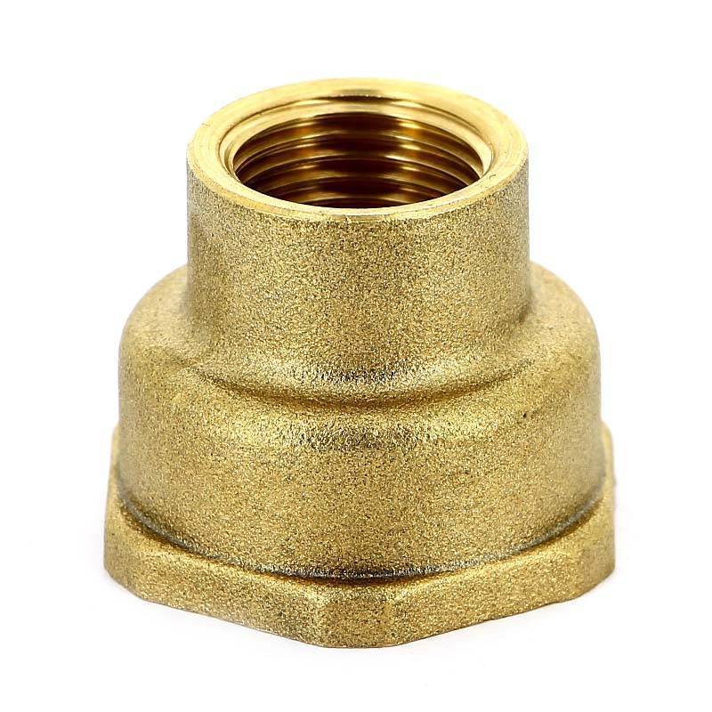 Муфта латунная Uni-Fitt 3/4 x 1/2 дюйма ВР-ВР 602G3200