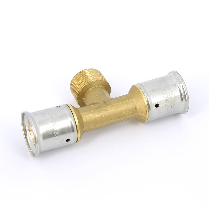Тройник пресс латунный HENCO с наружной резьбой 26x3/4x26 14P-260526