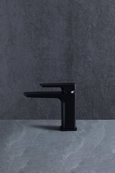 Смеситель для раковины Allen Brau Infinity черный матовый 5.21001-31