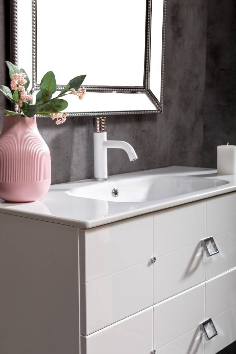 Тумба подвесная Armadi Art Vallessi Avantgarde 100х46х48 см белый/хром 841-100-WCR