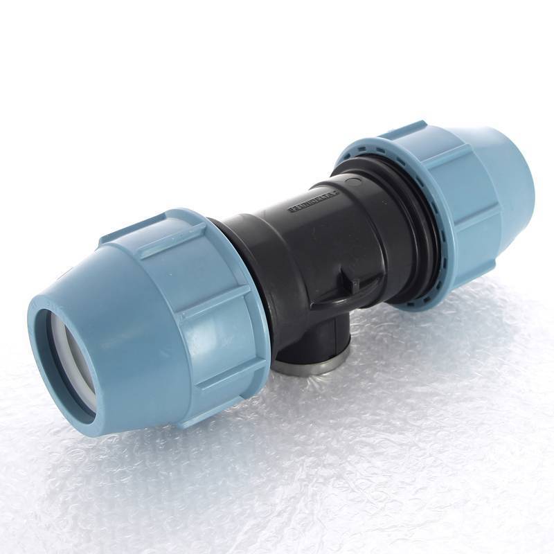 Тройник компрессионный Unidelta для труб ПНД 63х1 1/4 ВР 1007064005