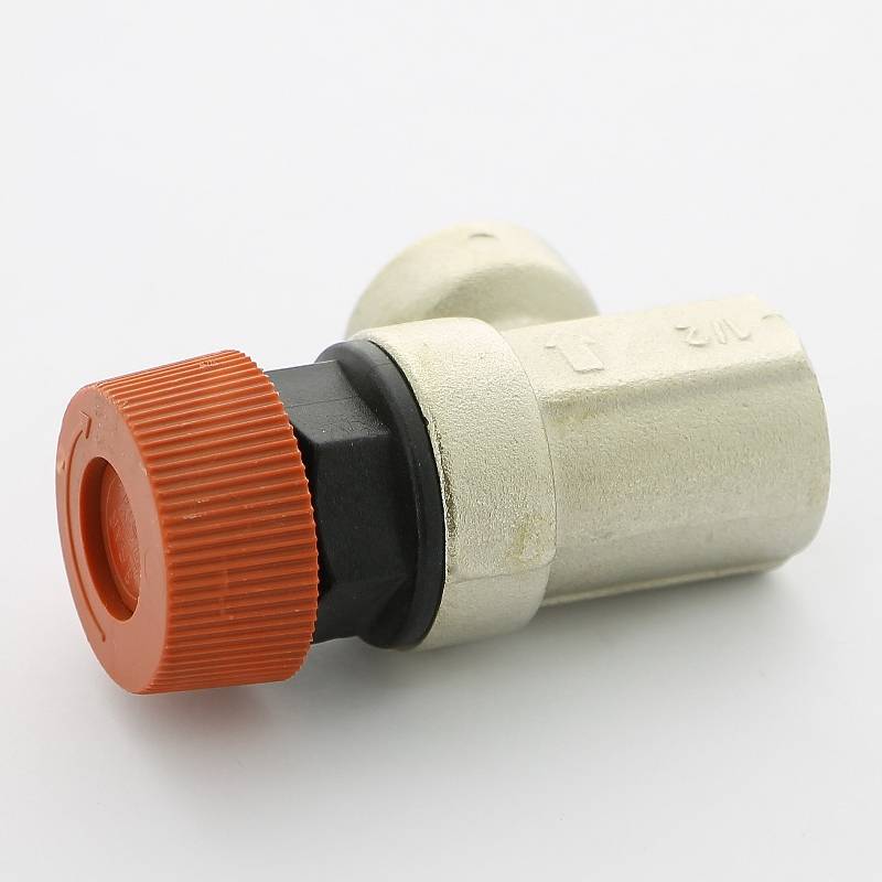 Предохранительный клапан Uni-Fitt 1/2 ВВ 3 бар никелированный 240N3022