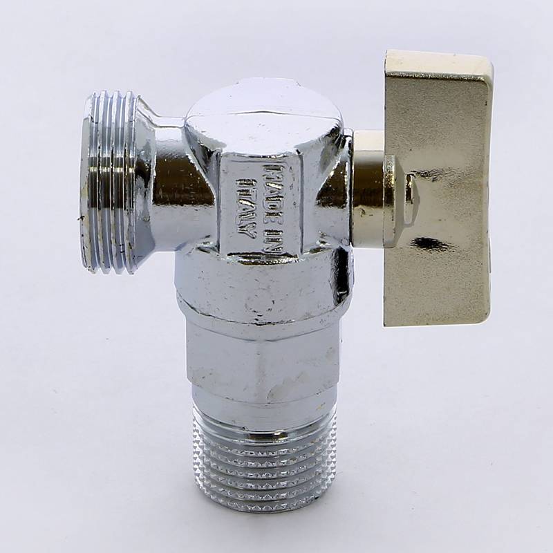 Кран шаровой угловой BUGATTI MINNESOTA 884 1/2 x 3/4 дюйма НН хромированный 08840002