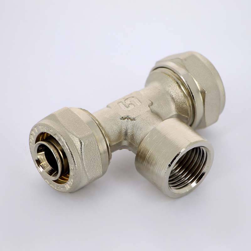 Тройник обжимной Uni-Fitt никелированный 20х3/4х20 ВР 667N7370