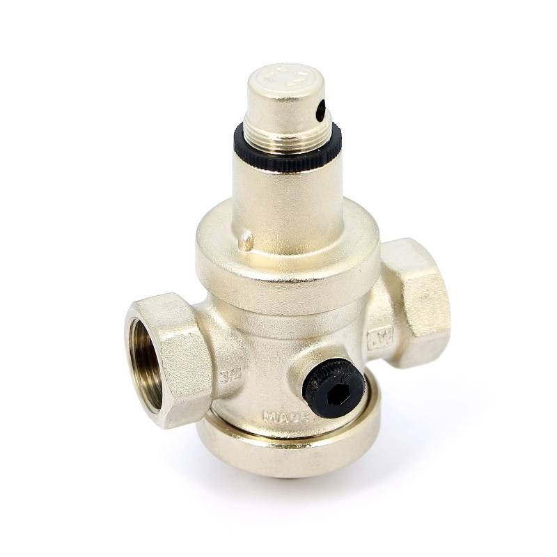 Редуктор давления UNI-FITT 204N ВВ никелированный с отверстием под аксиальный манометр 3/4 204N3140