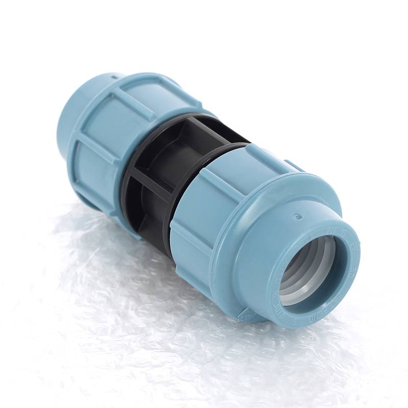 Муфта обжимная для труб ПНД Unidelta Deltone 32 мм 1001032000