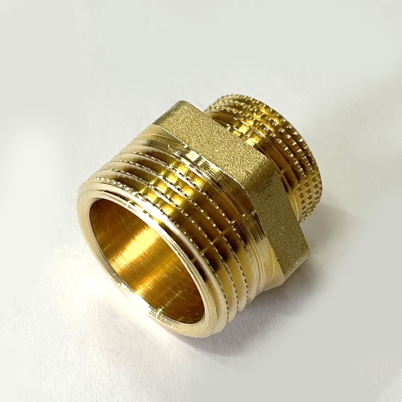 Ниппель Н 3/4 х 1 латунь