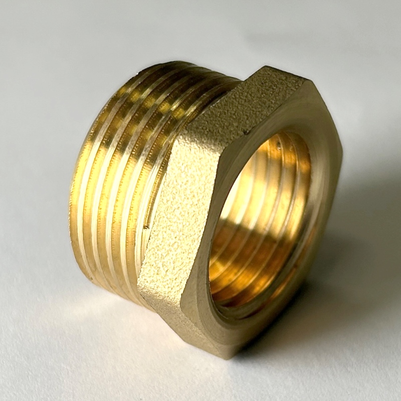 Футорка НВ 3/4 х 1/2 латунь