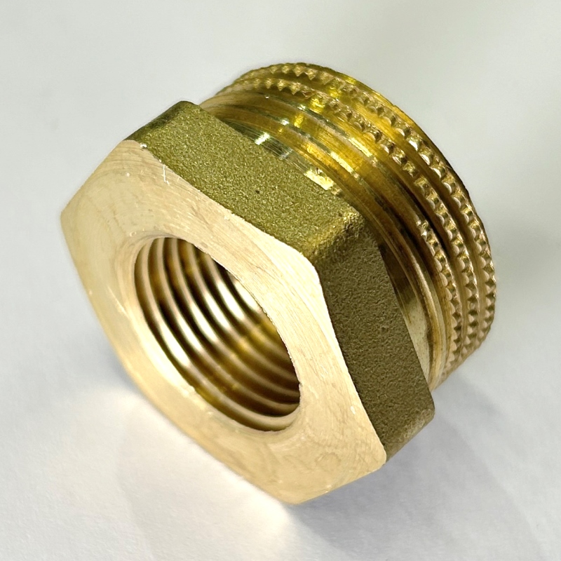 Футорка НВ 1 х 1/2 латунь