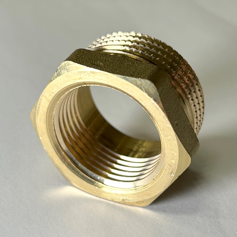 Футорка НВ 1 х 3/4 латунь