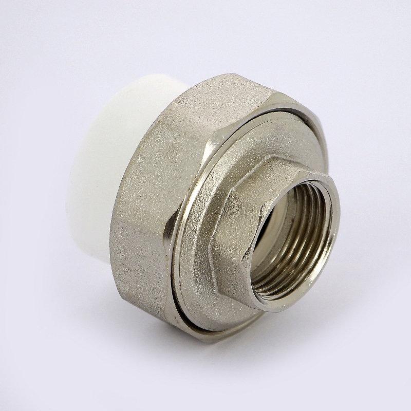 Муфта В 32 х 3/4 разборная