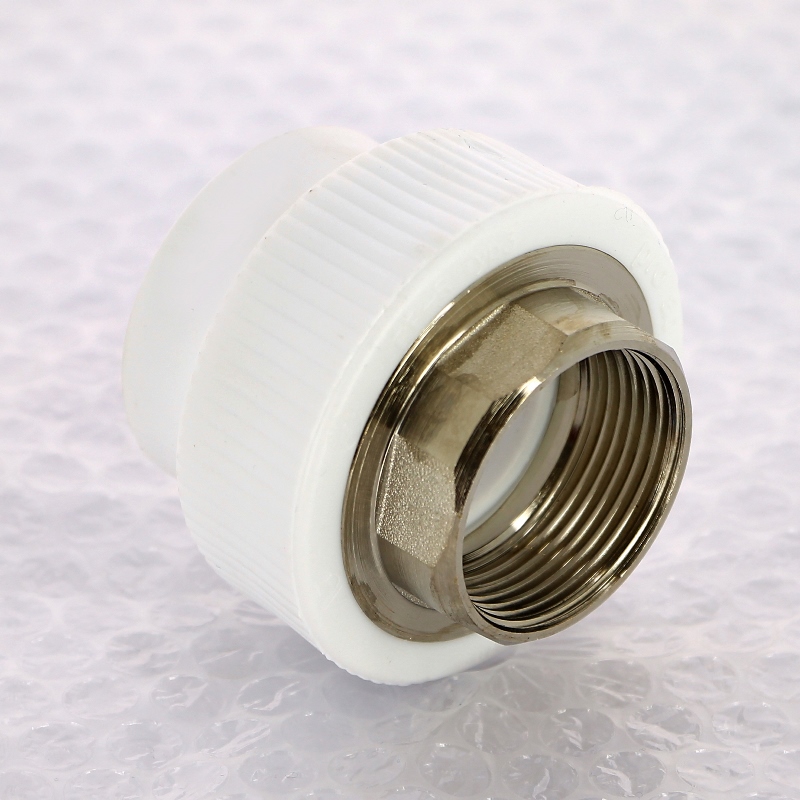 Муфта В 40 х 1 1/4 под ключ